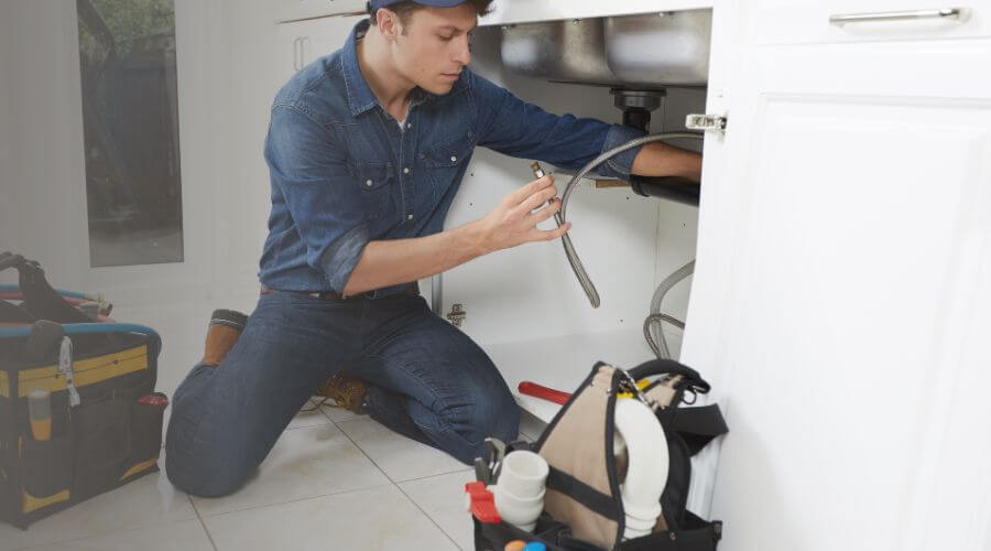 Expert burst pipe repair services in Aurora, IN